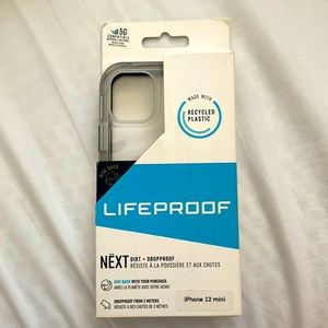 Lifeproof iPhone 12 mini next dirt and drop proof recycled plastic